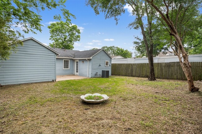 Building Photo - 9005 Gabriel St