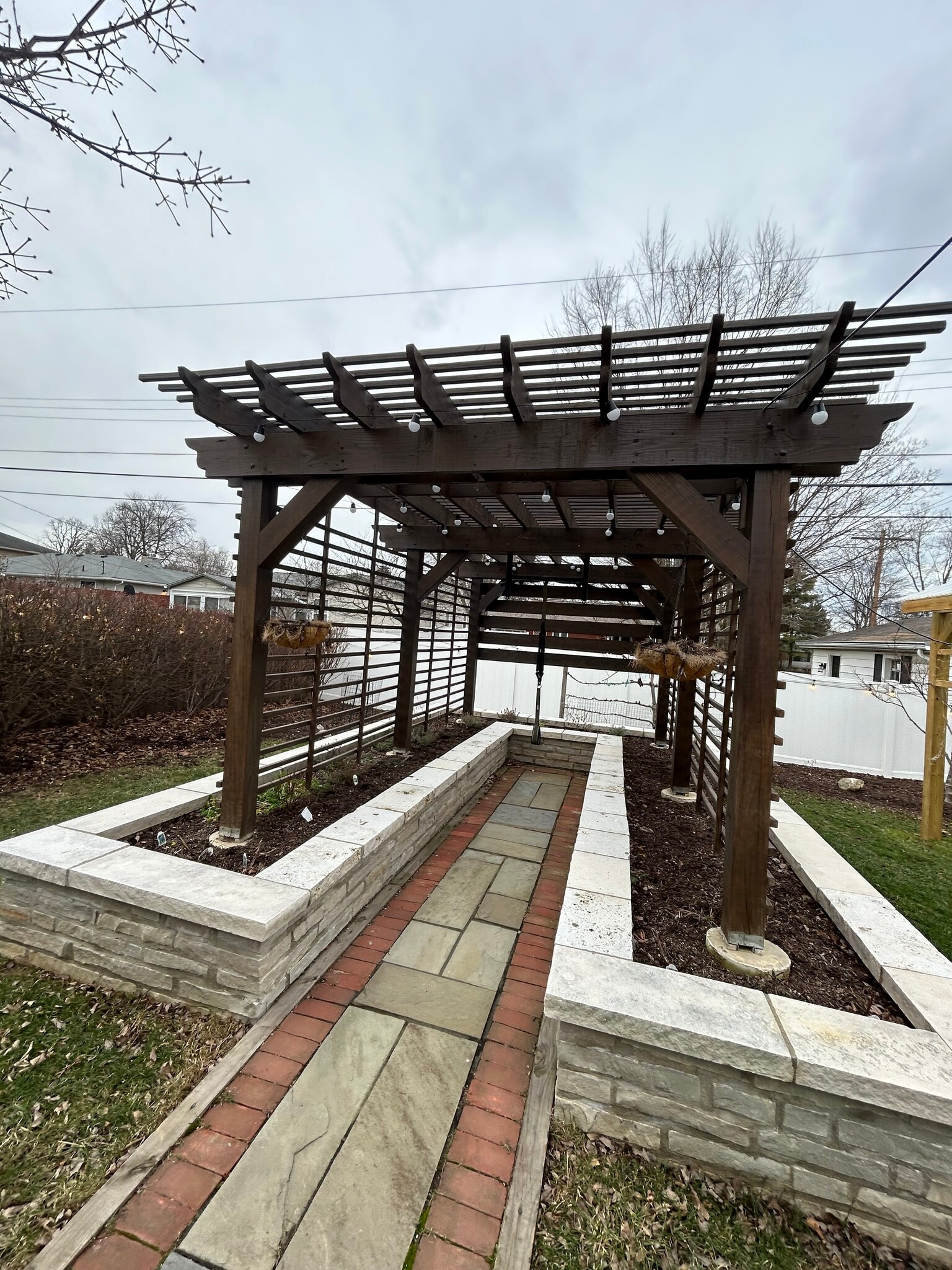 Building Photo - 1008 Lambeth Dr