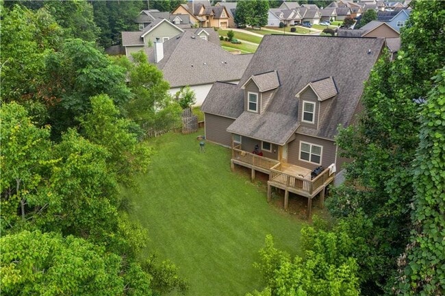 Building Photo - Spacious 5BR/4BA Home Near Downtown Auburn...