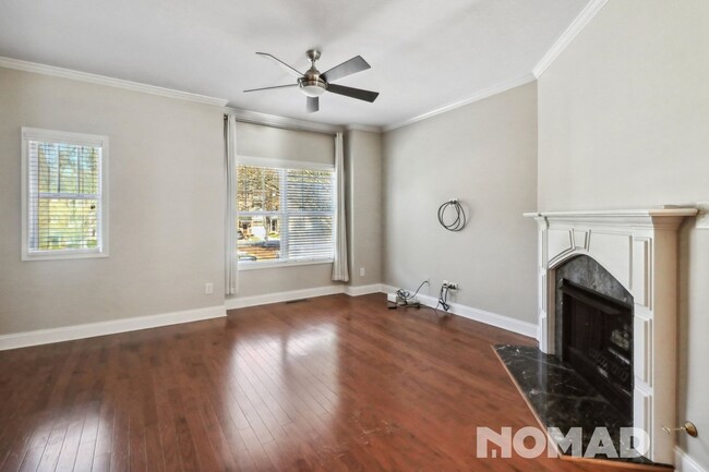 Building Photo - Charming 3BR Townhome in Decatur