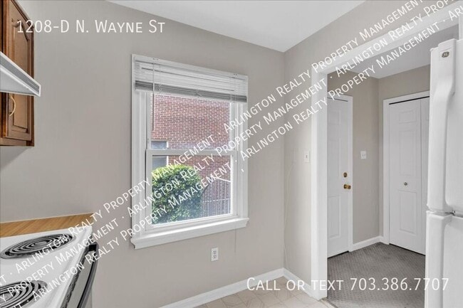 Building Photo - 1208-D N Wayne St