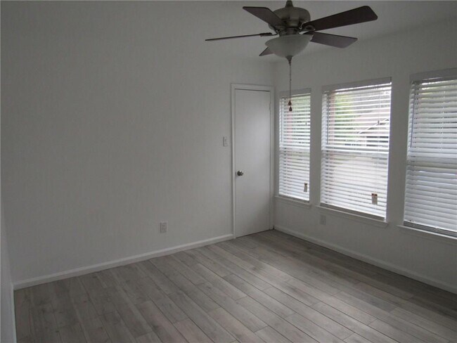 Building Photo - 2107 Deer Creek Trail