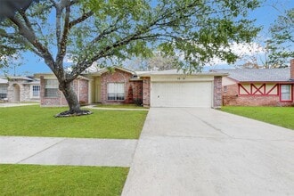 Building Photo - 7815 Barnhill Dr