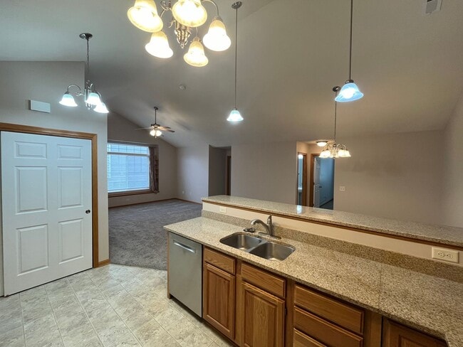 Building Photo - 8528 Flintlock Cir