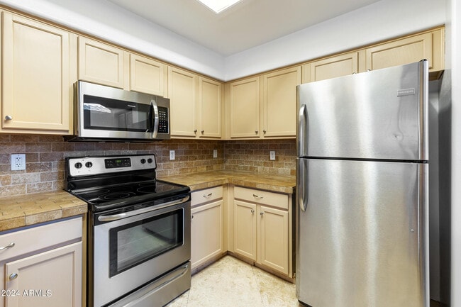 Building Photo - 7223 E Kramer St