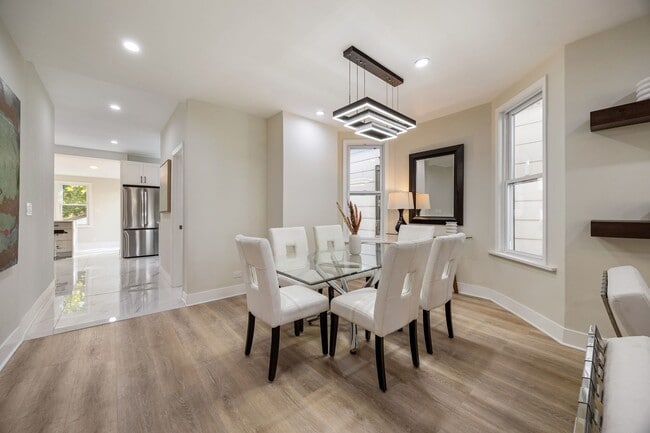 Building Photo - 4143 N Drake Ave