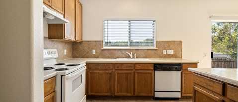Building Photo - 8109 Verbank Villa