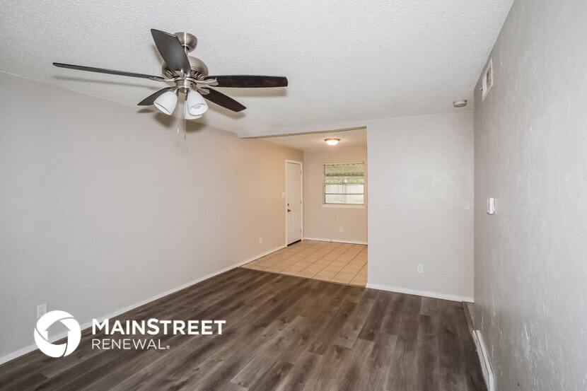 Building Photo - 808 Lotus Ave