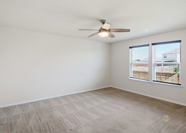 Building Photo - 4 BEDROOMS | 3 FULL BATHS | SOLAR PANELS | LOFT | DAVIS RANCH