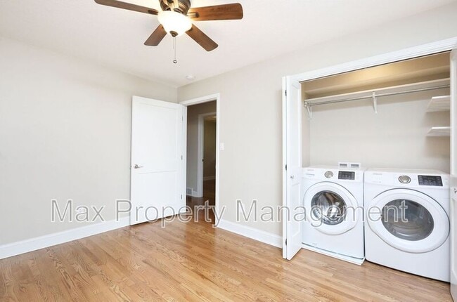 Building Photo - 530 SW Maple St