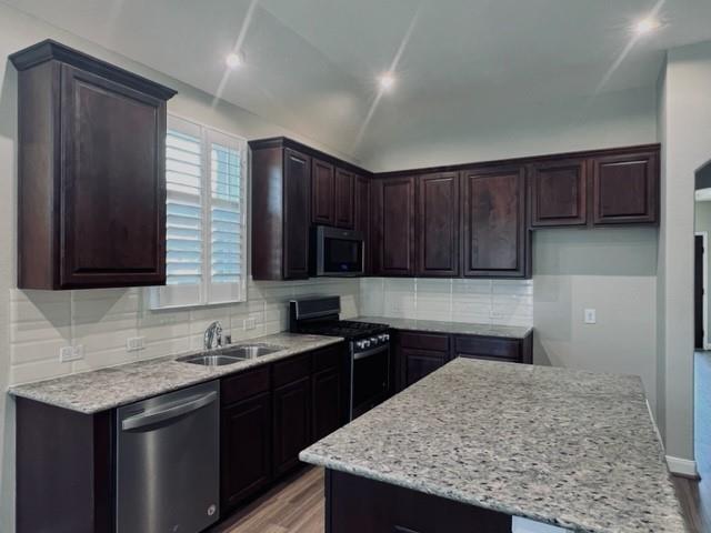Building Photo - 24230 Prairie Glen Ln