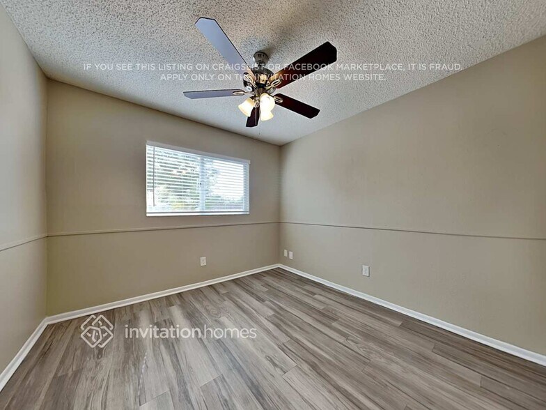 Building Photo - 11417 Smokethorn Dr