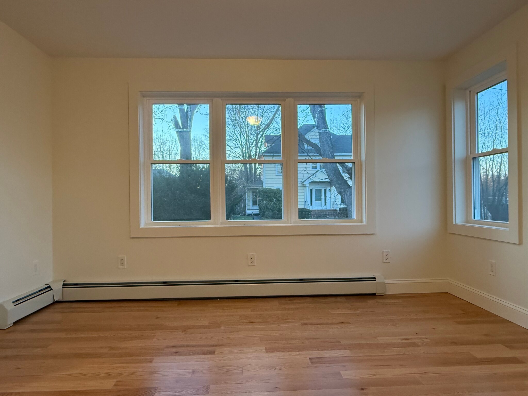 Building Photo - 35 Grant St