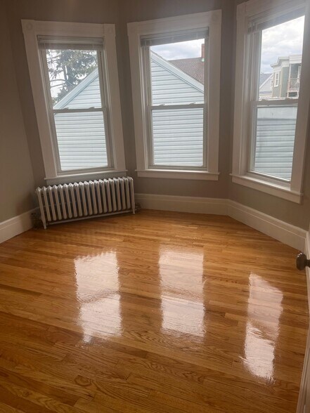 Building Photo - 186 Bowdoin St