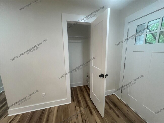 Building Photo - 2513 Westgrove Dr