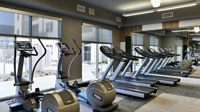 Building Photo - 1260 E University Dr