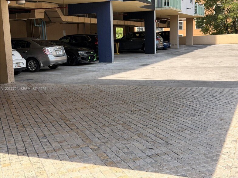 Building Photo - 3500 Coral Way