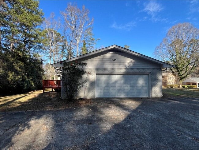 Building Photo - 3434 Palace Ct