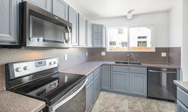 Building Photo - 9208 Granger Ln