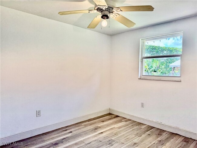 Building Photo - 2169 Barry Dr