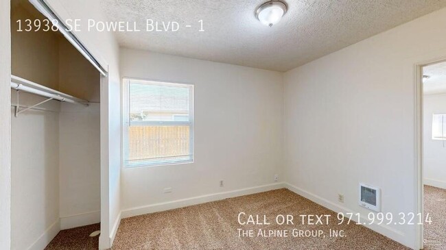 Building Photo - 13938 SE Powell Blvd