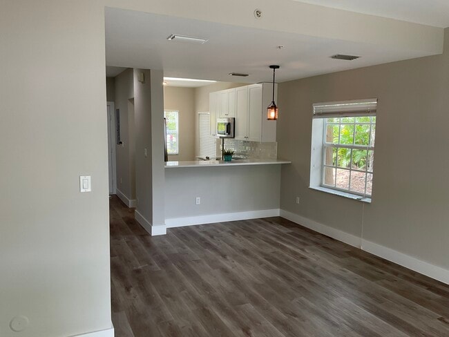 Building Photo - 3355 N Key Dr