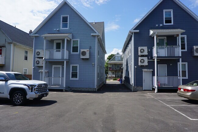 Building Photo - 361 Gregory St