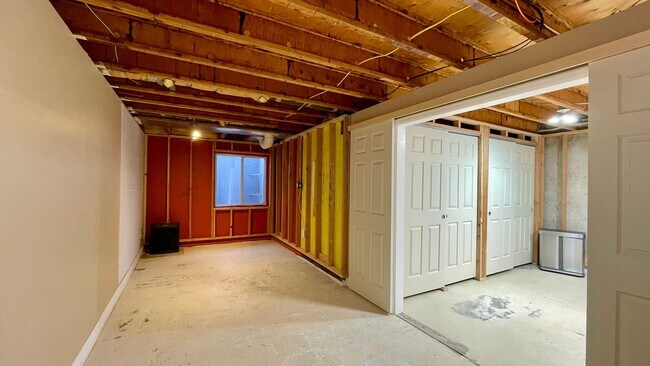 Building Photo - Mountain Views & Resort-Style Living Await!