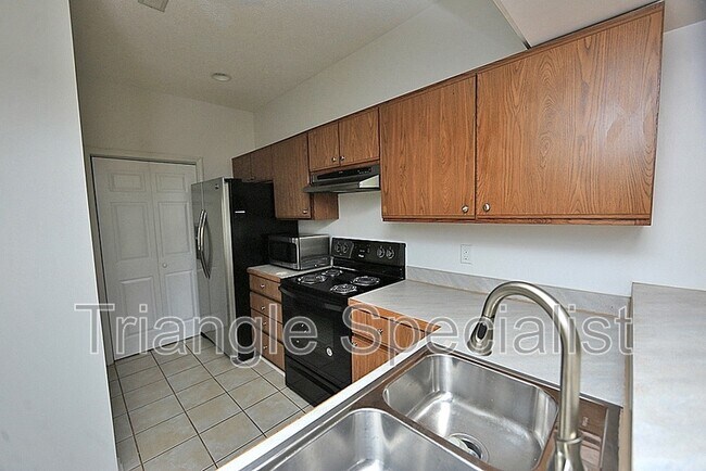 Building Photo - 6020 Winterpointe Ln