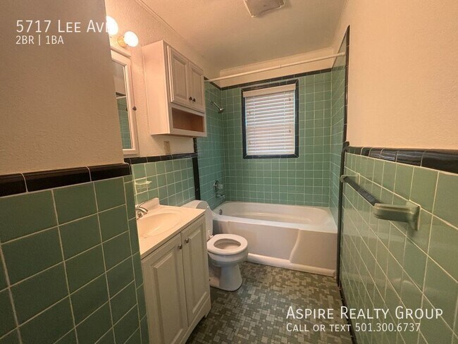 Building Photo - 5717 Lee Ave