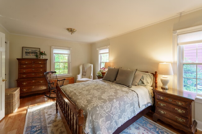 Building Photo - 45 Taconic Ave