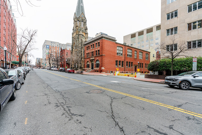 Building Photo - 770 5th St NW