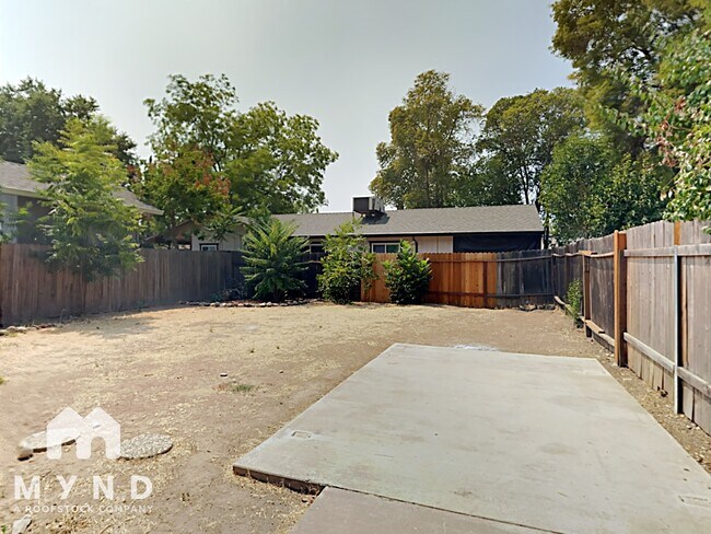 Building Photo - 2740 42nd St