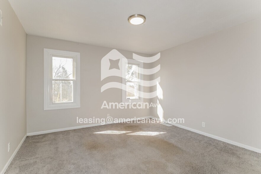 Building Photo - 2480 Redman Rd