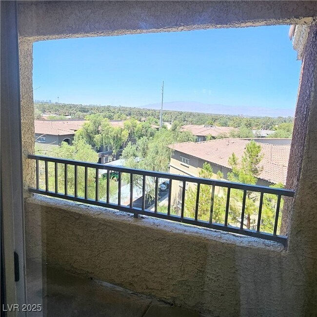 Building Photo - 2120 Ramrod Ave