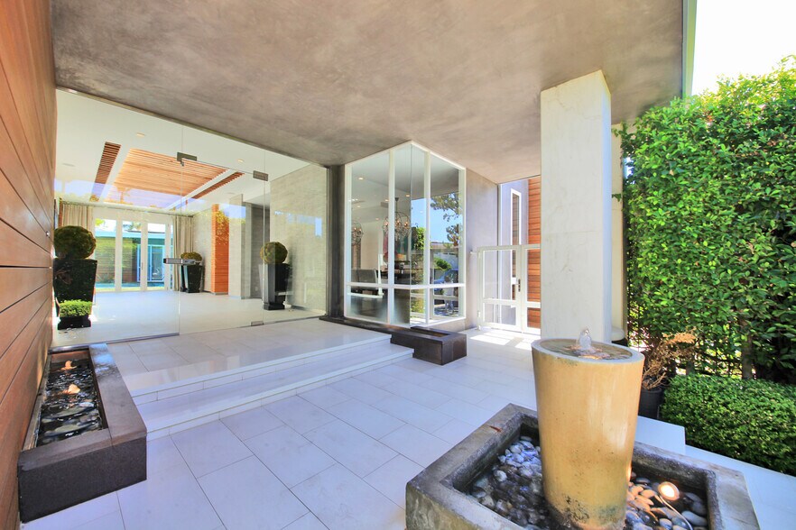 Building Photo - 3054 Elvido Dr