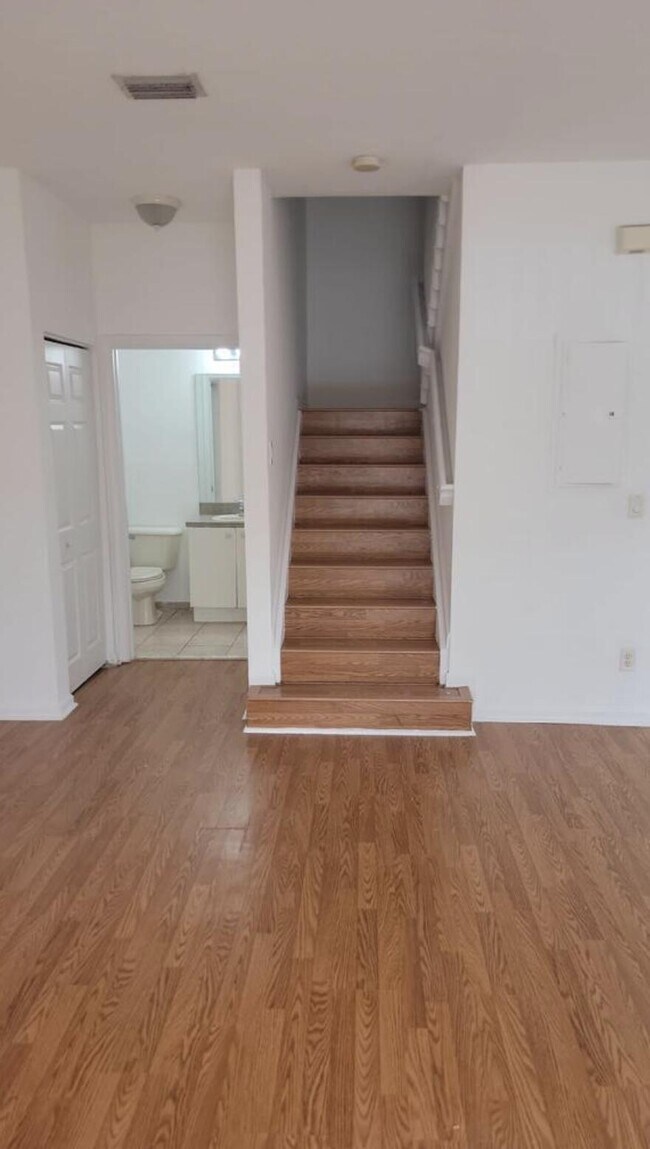 Building Photo - 1407 S Santa Catalina Cir