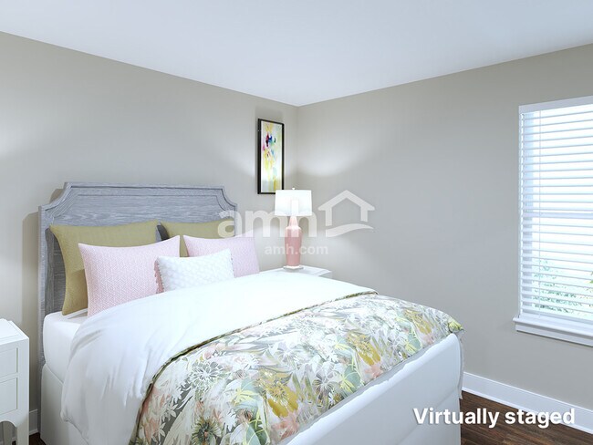 Building Photo - 106 Larragan Dr