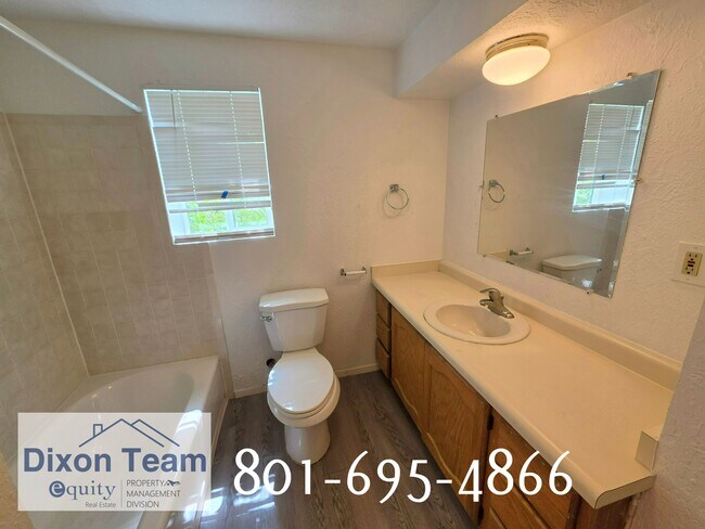Building Photo - 2868 S 625 W