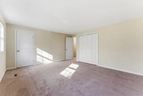 Building Photo - 84 Fuller St