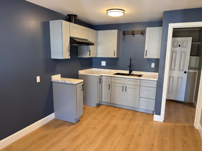 Building Photo - 201 Forest Ave