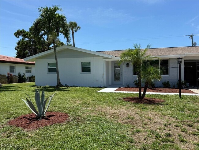 Building Photo - 6313 St Andrews Cir S