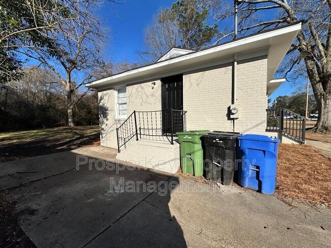 Building Photo - 4211 Searcy St