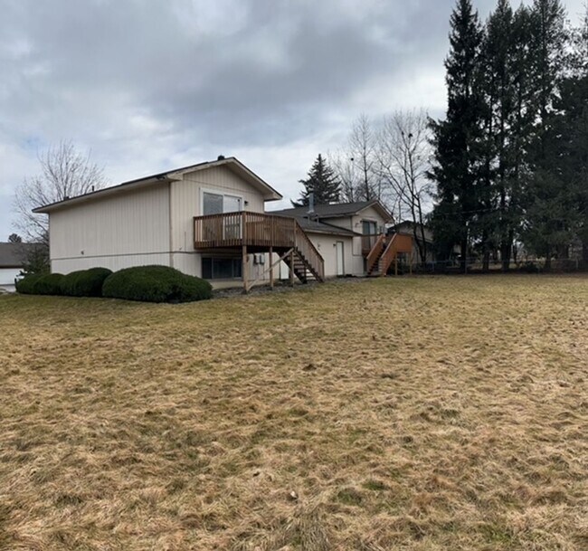 Building Photo - 1005