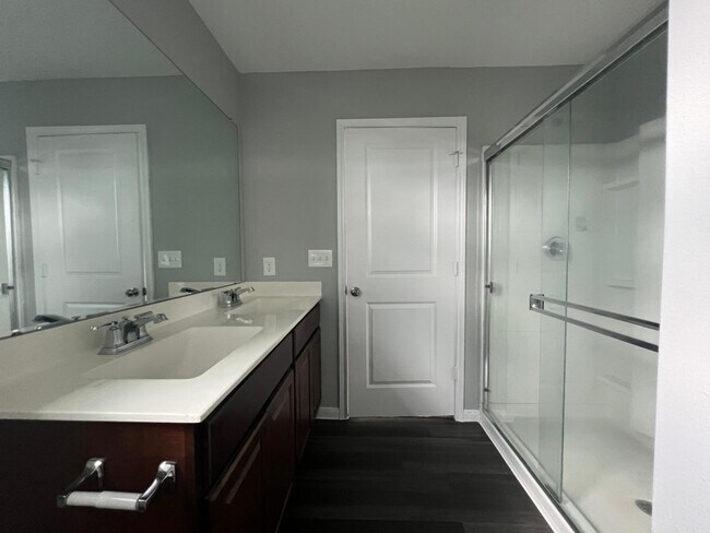 Building Photo - 17823 Pumpkin Vine Dr