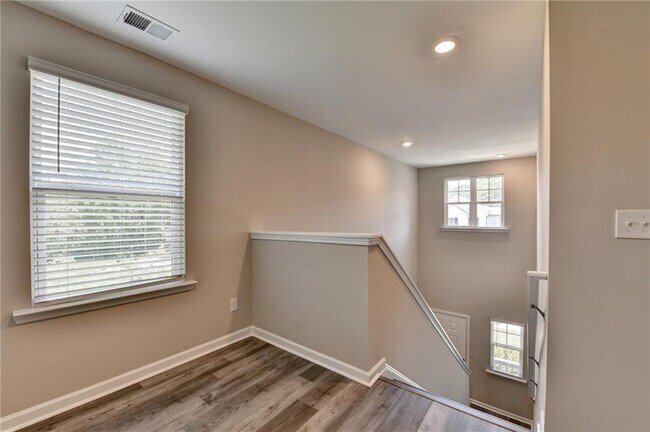 Building Photo - 125 Osprey Overlook Dr