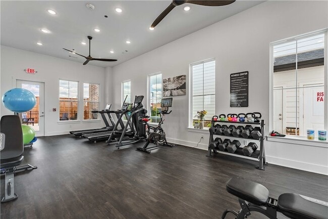 Building Photo - The Benton -  200 Ryan Unit Garland | Crittenden