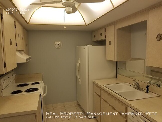 Building Photo - WATERFRONT CONDO ON ST PETE BEACH