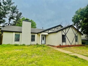 Building Photo - 3 Ridge Dr