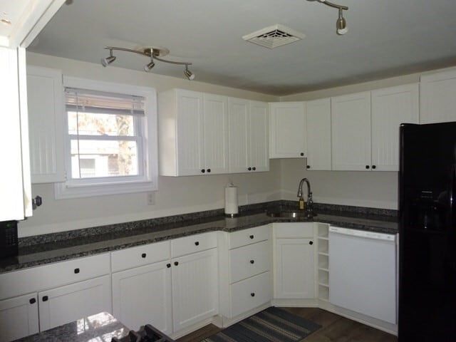 Building Photo - 83 Shore Ave